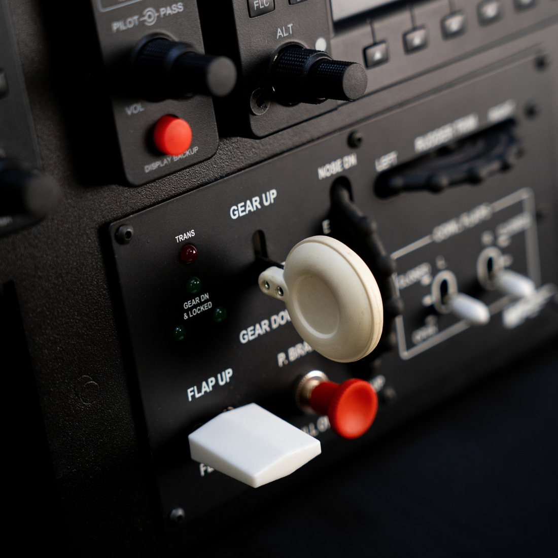 VIRTUAL FLY SWITCHO EFIS PANEL